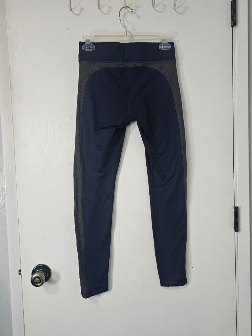 Under Armour HeatGear Activewear Leggings Blue Gray - Size Small - Picture 3 of 7